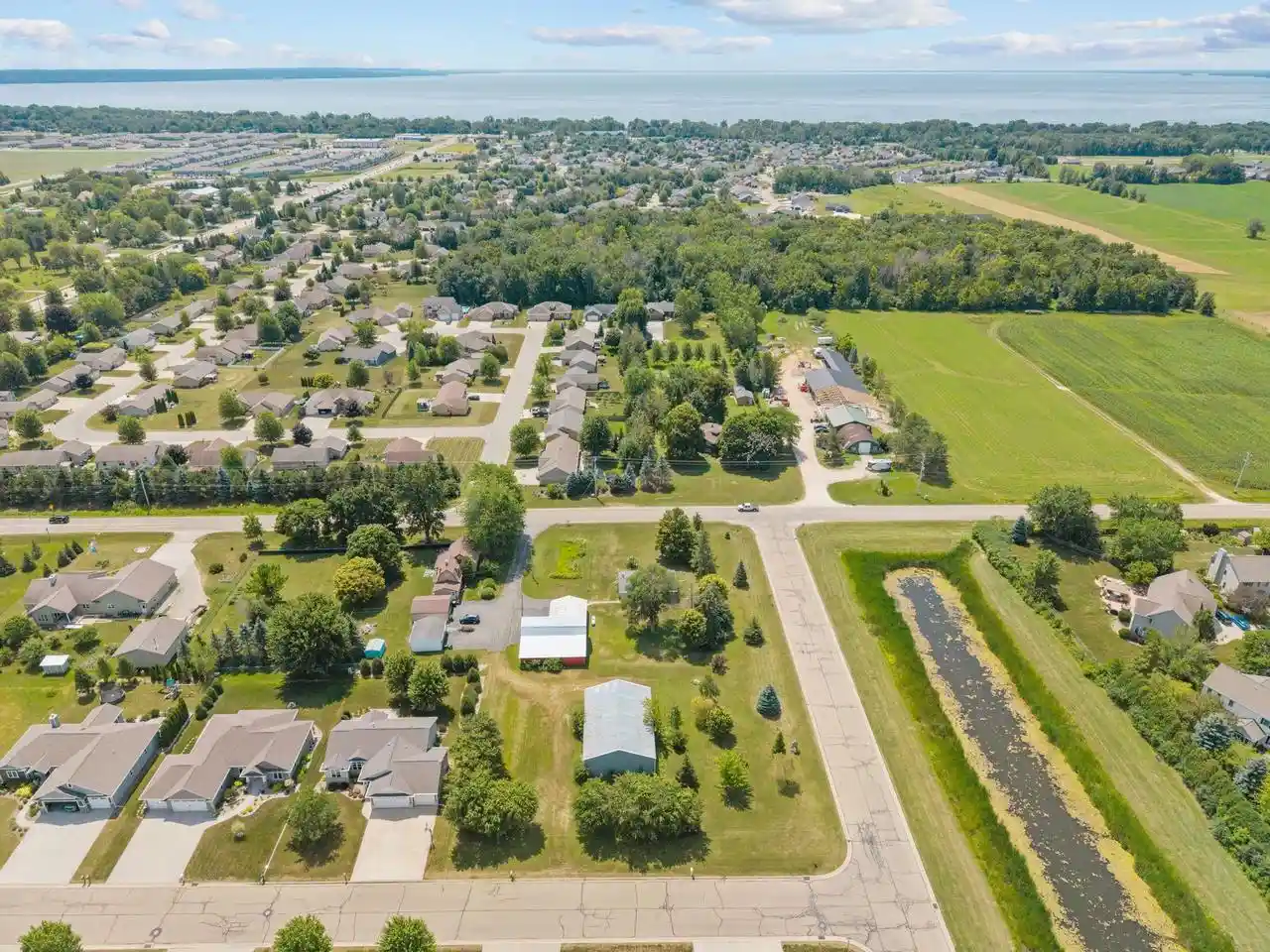 Photo 2 of Single family home for sale at W6576 Manitowoc Road Road, Menasha, WI 54952 | MLS# 50329942 | Listing updated on 2026-08-20