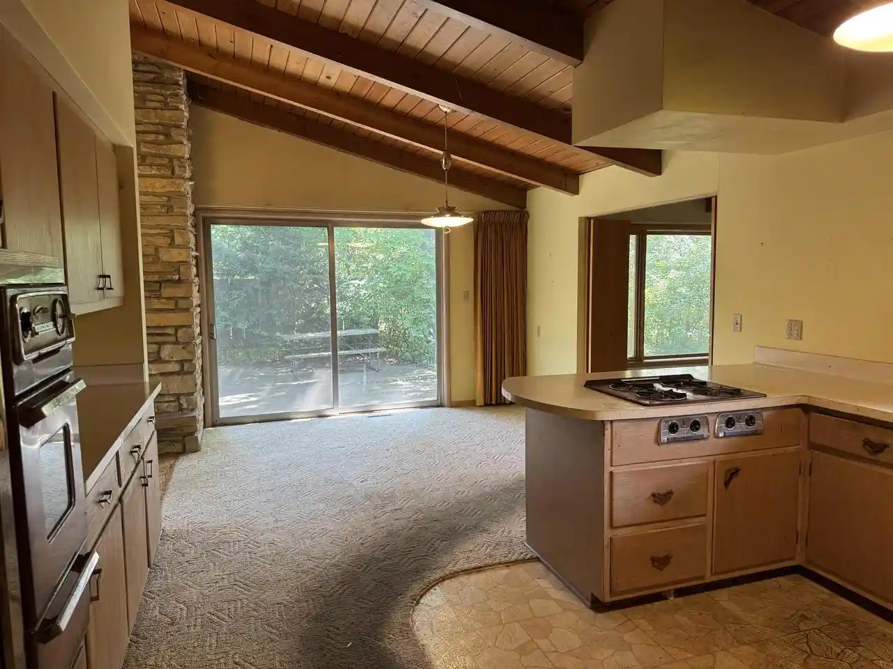 3rd image of 10117 N Greenview Dr Dr, Mequon, WI 53092 | MLS# 1973673