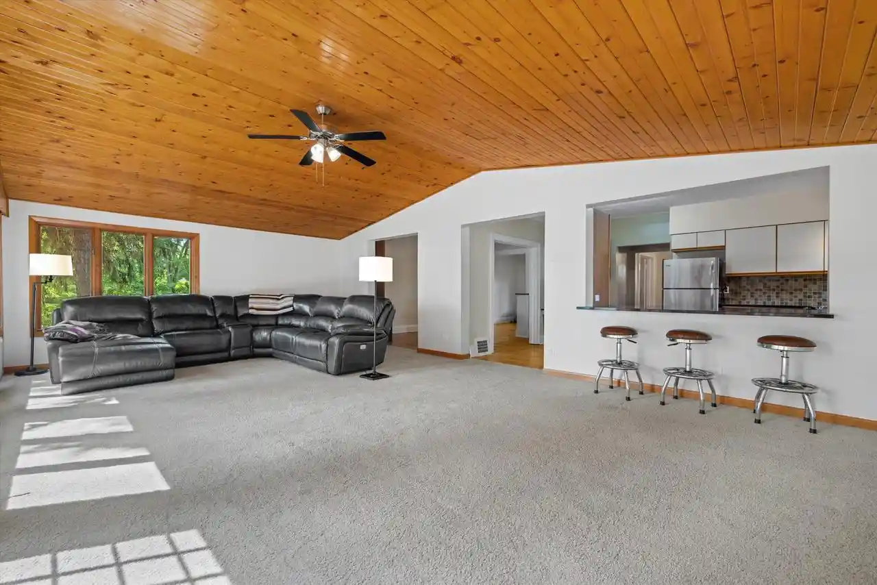 46th image of 1341 Sheridan Road Road, Kenosha, WI 53140 | MLS# 1973680