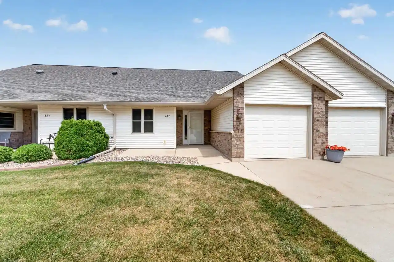 1st image of 632 Sunset Dr Dr, Lodi, WI 53555 | MLS# 2029123