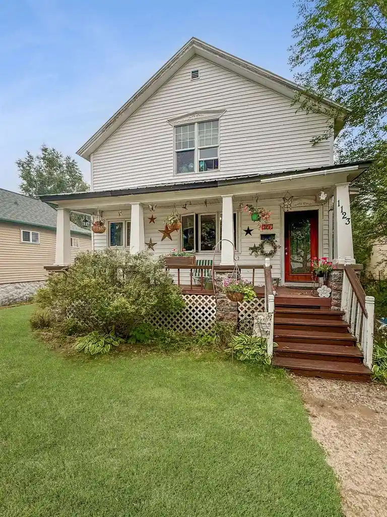 1st image of 1123 Elizabeth Avenue Avenue, Marinette, WI 54143 | MLS# 50329950