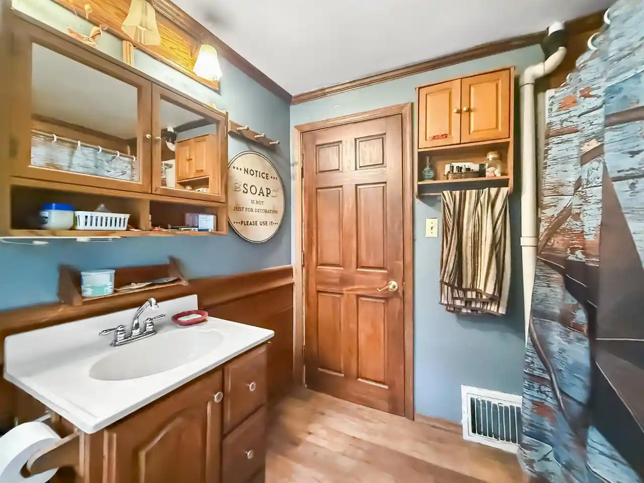 3rd image of 1123 Elizabeth Avenue Avenue, Marinette, WI 54143 | MLS# 50329950