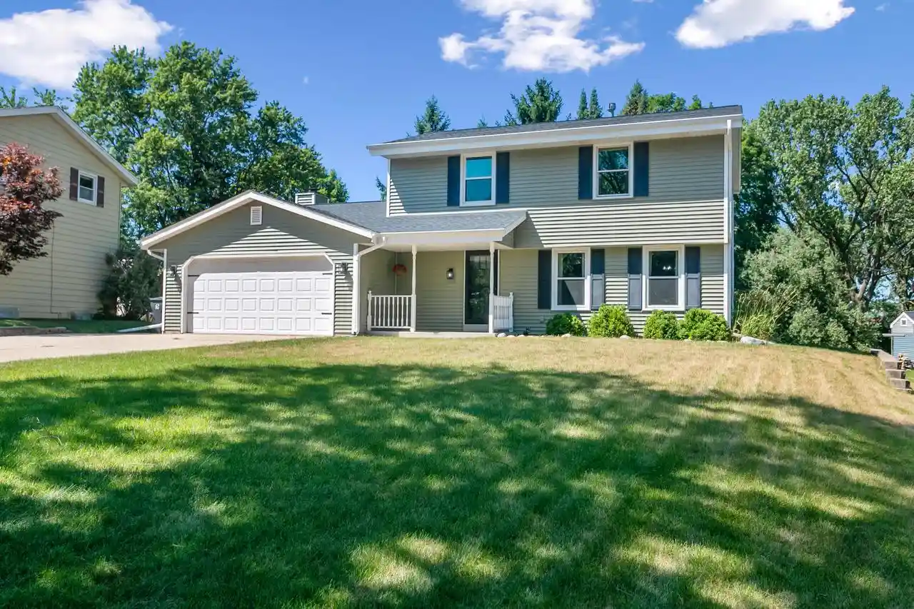 1st image of 241 Parkview Court Court, Pewaukee, WI 53072 | MLS# 1973686