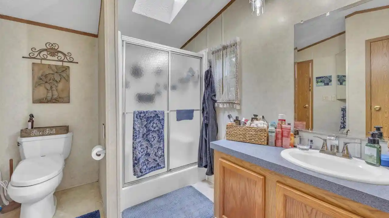 5th image of 33 S Hiawatha Circle Circle, Sheboygan, WI 53081 | MLS# 1973689