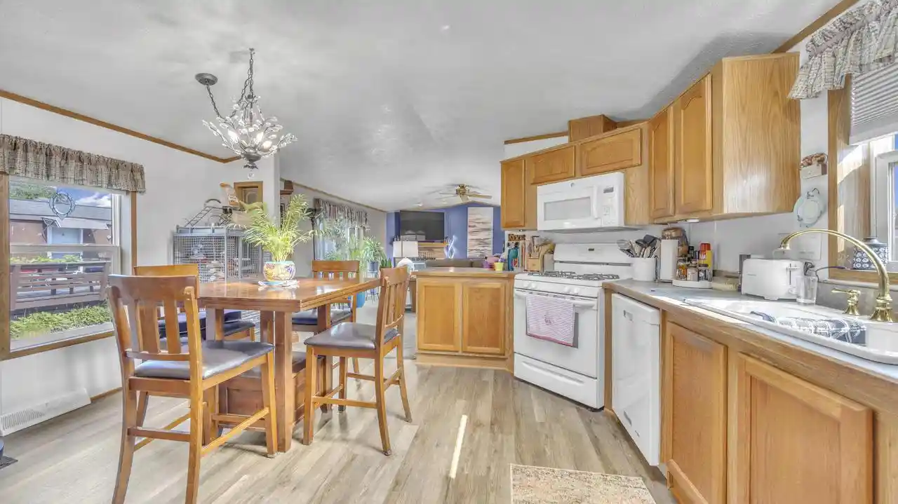 22nd image of 33 S Hiawatha Circle Circle, Sheboygan, WI 53081 | MLS# 1973689
