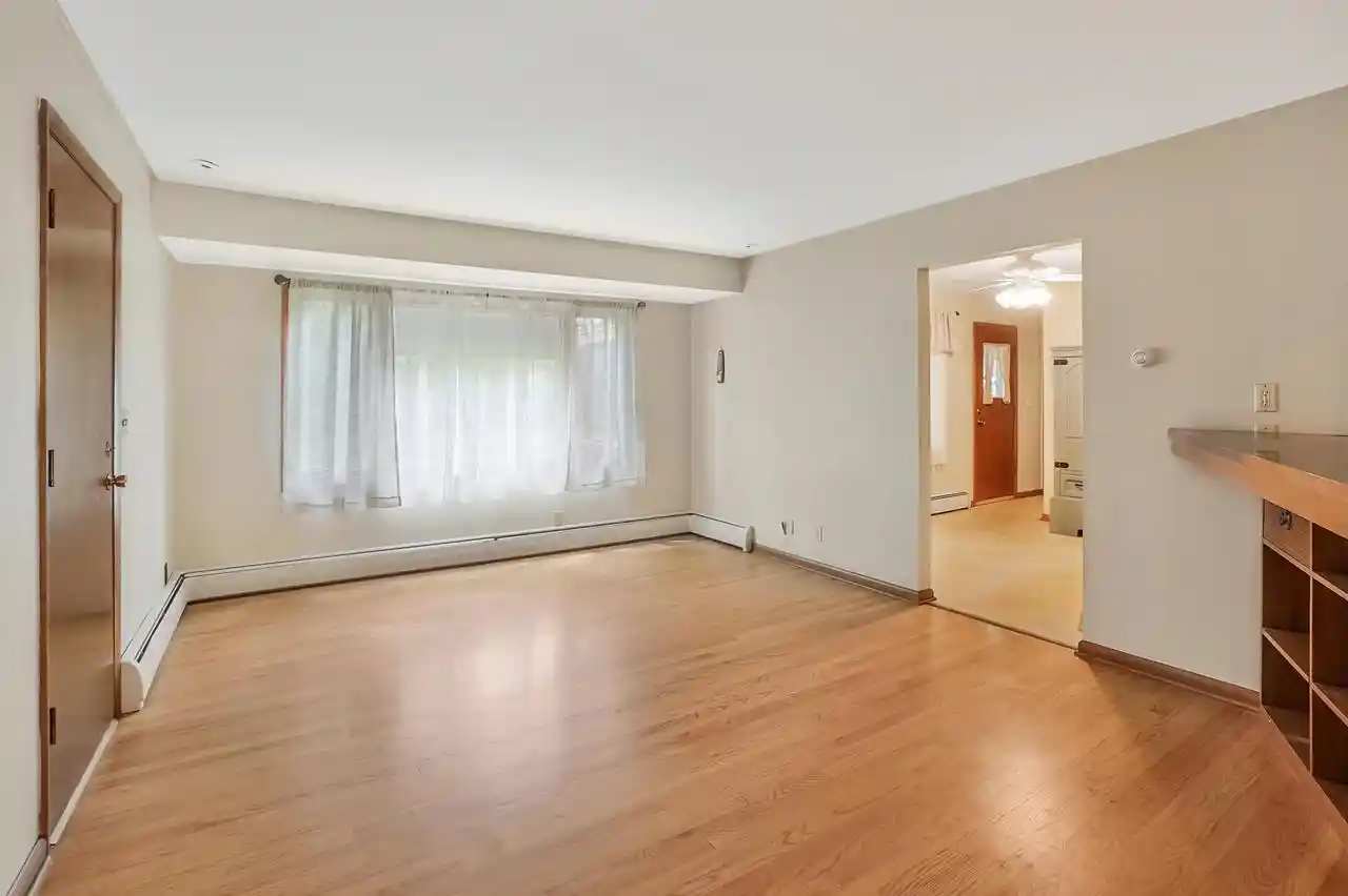2nd image of W224n5025 East View Dr Dr, Sussex, WI 53089 | MLS# 1973694