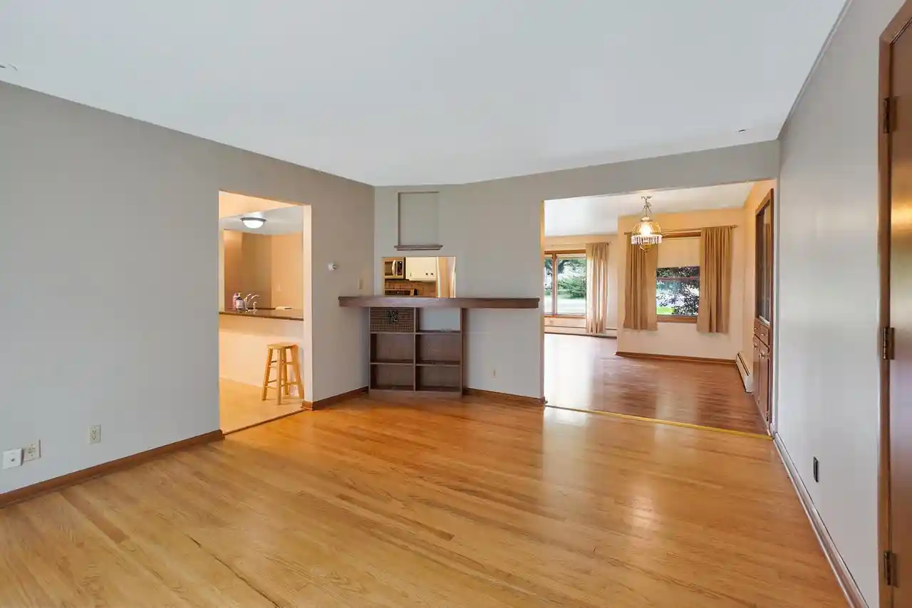 3rd image of W224N5025 East View Dr Dr, Sussex, WI 53089 | MLS# 1973694