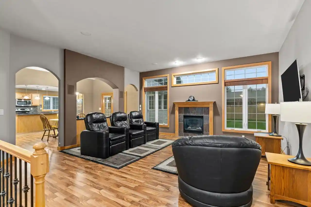 Photo 2 of Sale Pending at 4013 E Benvalley Dr Dr, Appleton, WI 54913 | MLS# 50329964 | Listing updated on 2026-09-14