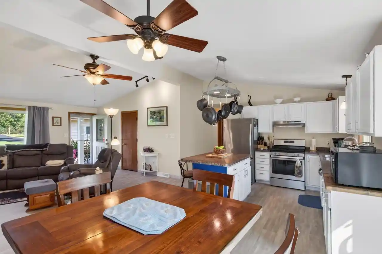 3rd image of 840 Fawn Lane Lane, Port Edwards, WI 54469 | MLS# 22603599