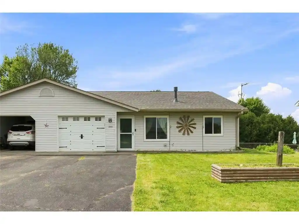 1st image of 1880 Windmill Dr Dr, Baldwin, WI 54002 | MLS# 7114755