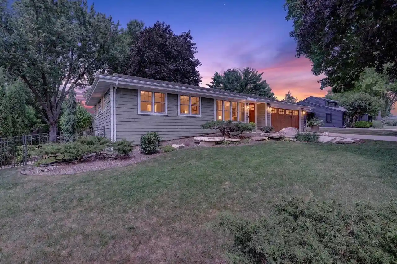1st image of 615 Sussex Dr Dr, Janesville, WI 53546 | MLS# 2029136