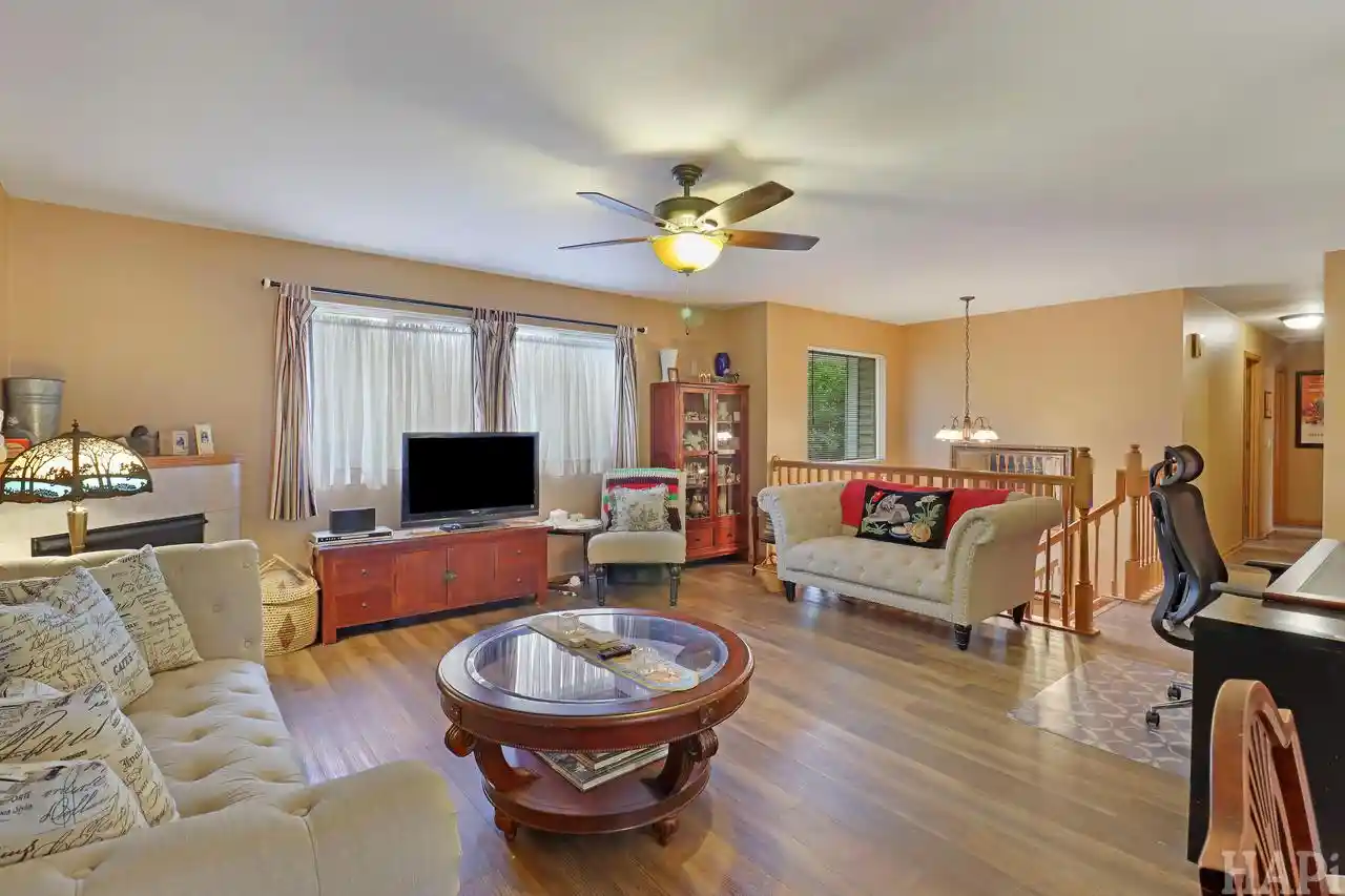 4th image of 27214 113 Street Street, Trevor, WI 53179 | MLS# 1973719