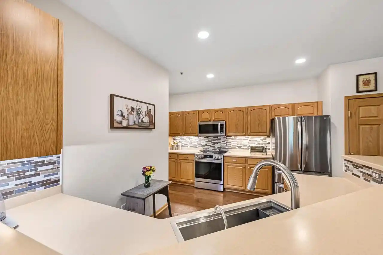 4th image of 6000 S Buckhorn Ave Ave, Cudahy, WI 53110