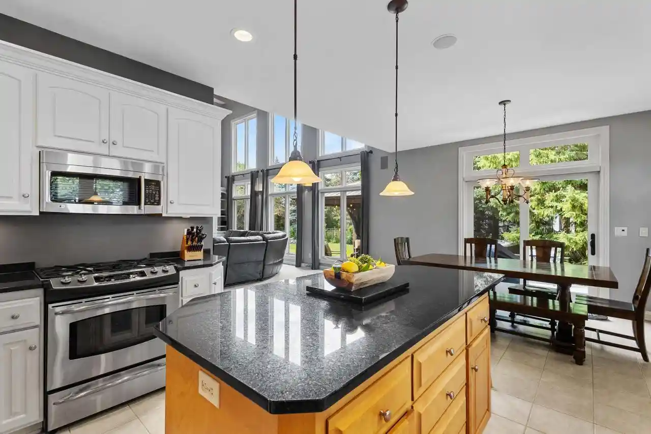 Photo 4 of Single family home for sale at 236 E Thornbrook Lane Lane, Appleton, WI 54913 | MLS# 50329952 | Listing updated on 2026-08-24