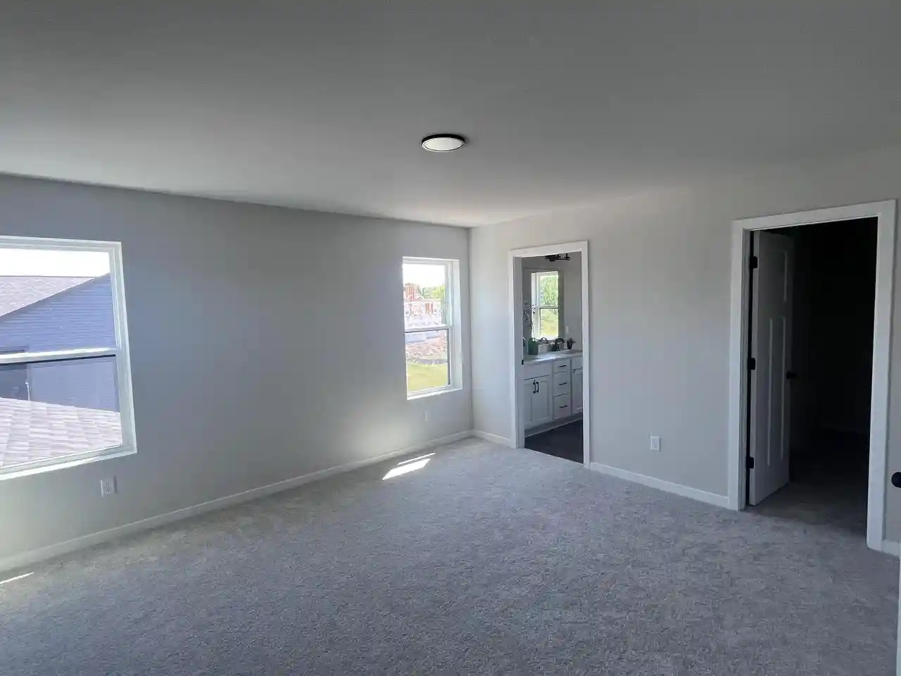 3rd image of N101W16895 Tanglewood Dr Dr, Germantown, WI 53022 | MLS# 1973731