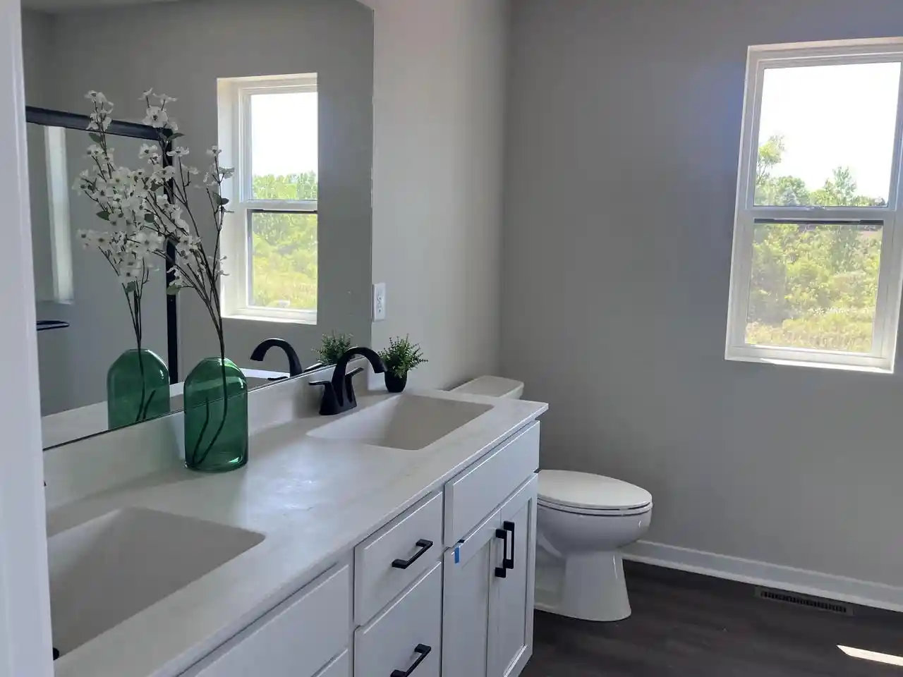 5th image of N101W16895 Tanglewood Dr Dr, Germantown, WI 53022 | MLS# 1973731