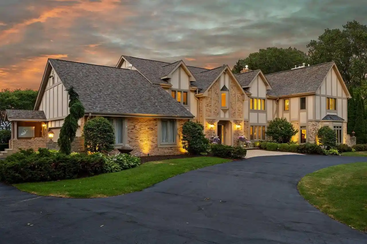 70th image of 704 Waters Edge Road Road, Racine, WI 53402 | MLS# 1973732