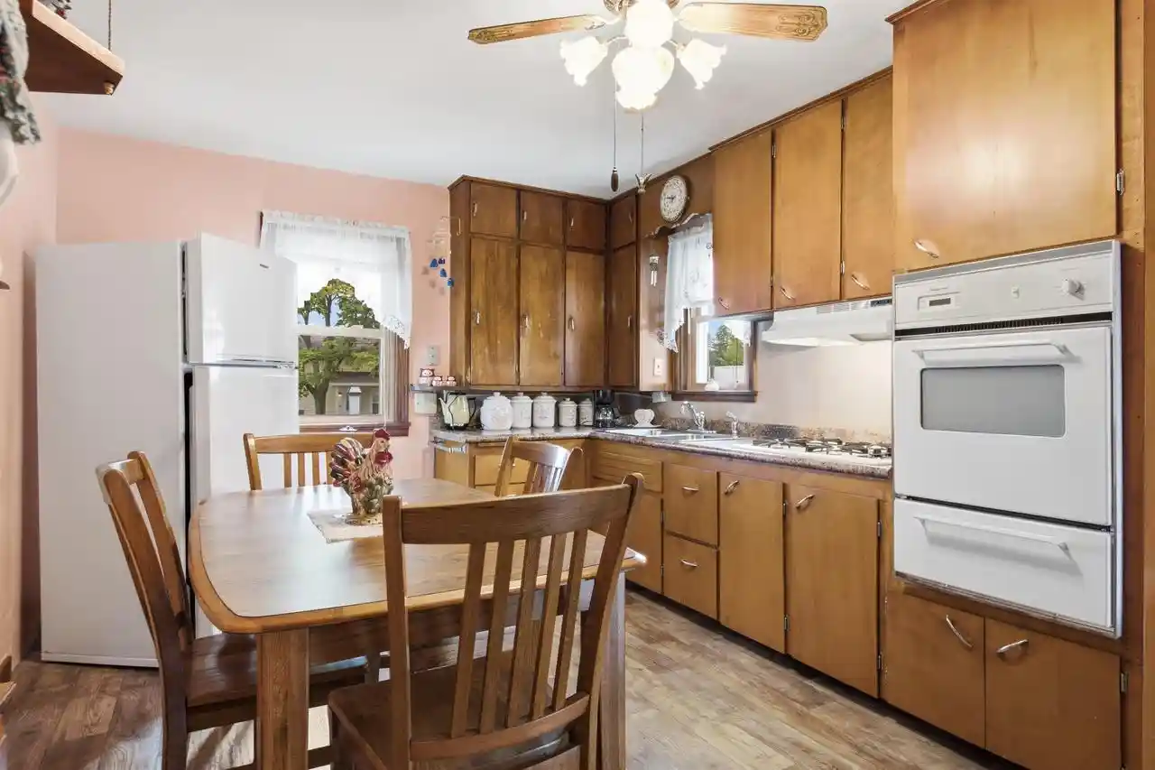 2nd image of 314 W Doege Street Street, Marshfield, WI 54449 | MLS# 22603607
