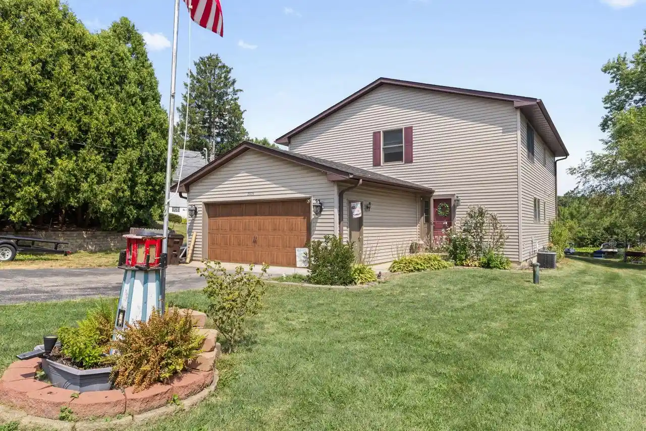 1st image of 24724 74th Street Street, Salem, WI 53168 | MLS# 1973742