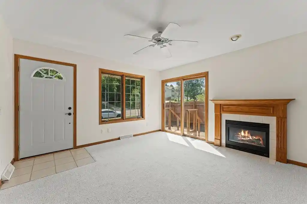 4th image of 1038 N Thompson Dr Dr, Madison, WI 53704 | MLS# 2029151