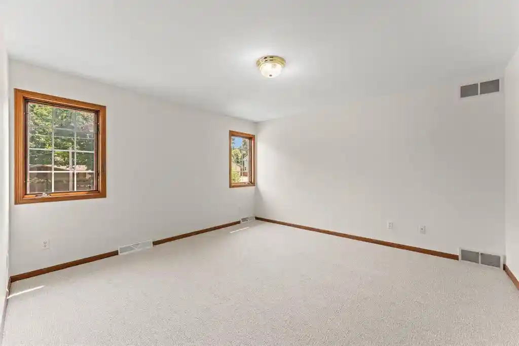 38th image of 1038 N Thompson Dr Dr, Madison, WI 53704 | MLS# 2029151