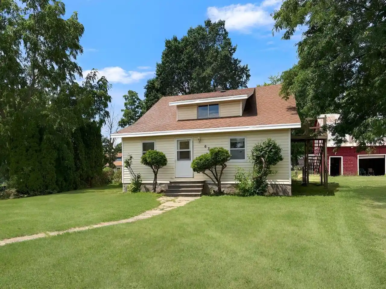 Photo 1 of Single family home for sale at 635 Elm Street Street, Omro, WI 54963 | MLS# 50329981 | Listing updated on 2026-09-21