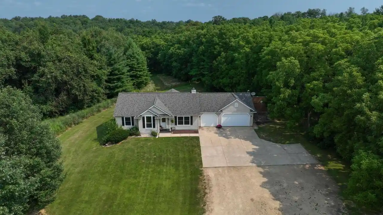 1st image of 31380a Happy Hollow East Road Road, Cazenovia, WI 53924 | MLS# 2029154