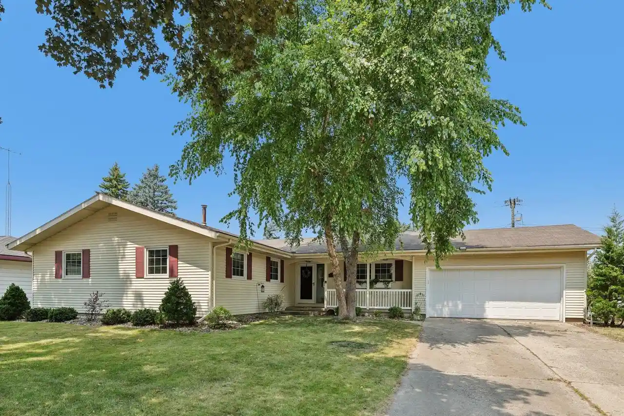 Photo 1 of Sale Pending at 213 Minnehaha Avenue Avenue, Portage, WI 53901 | MLS# 2029160 | Listing updated on 2026-08-27