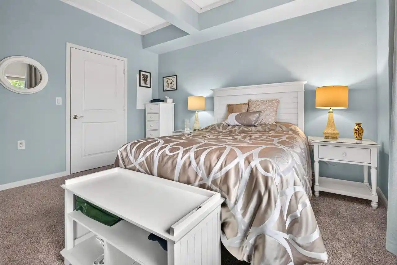 Listing Photo 3 - Condo for sale in building located at 400 N Richmond St St, Appleton, WI 54911 - Unit #425