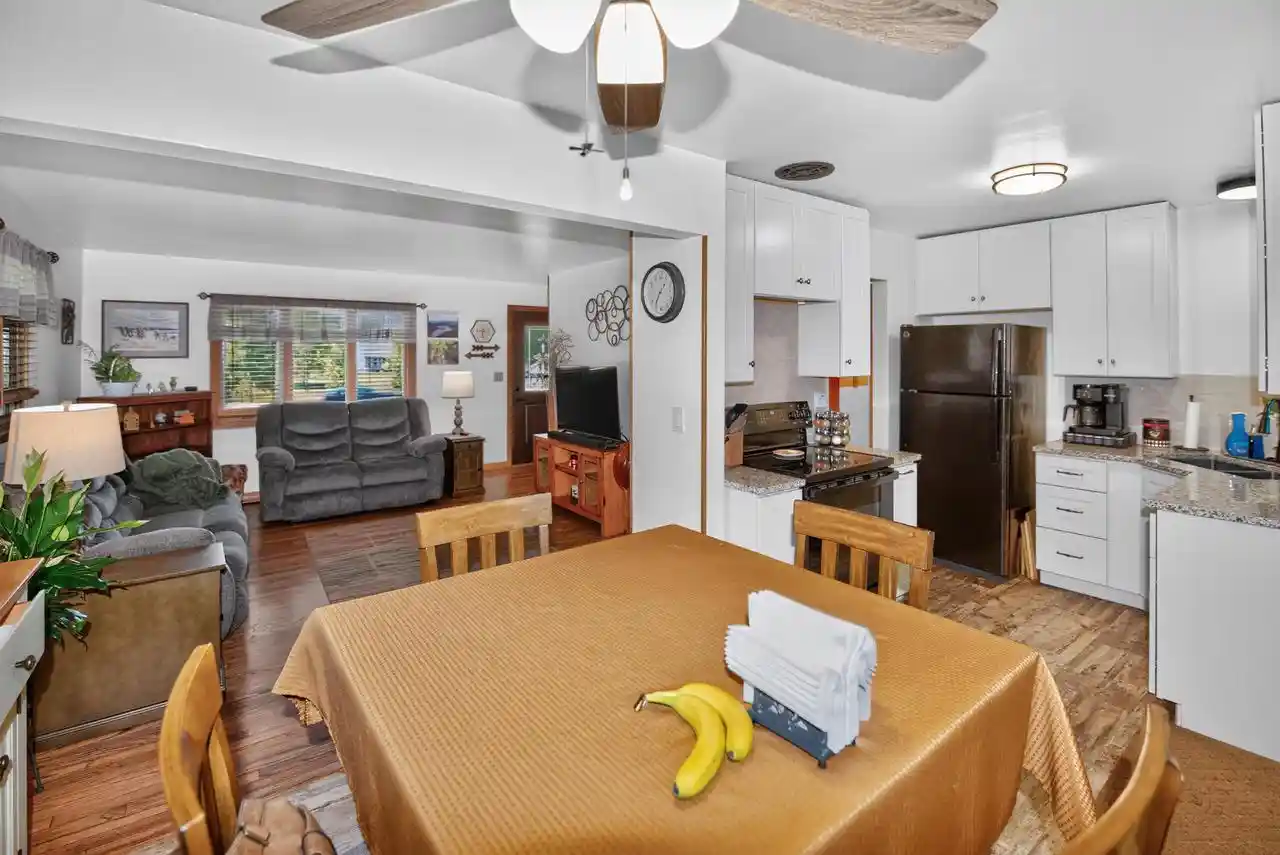 2nd image of 10380 S Chicago Road Road, Oak Creek, WI 53154 | MLS# 1973764