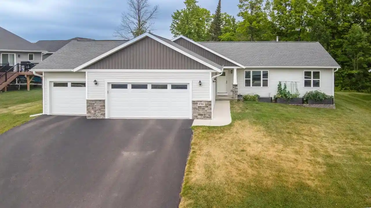Photo 1 of Single family home for sale at 8705 Hinner Springs Dr Dr, Schofield, WI 54476 | MLS# 22603616 | Listing updated on 2026-09-17