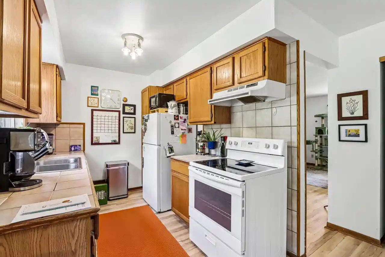 5th image of S69W15010 Cornell Circle Circle, Muskego, WI 53150 | MLS# 1973788