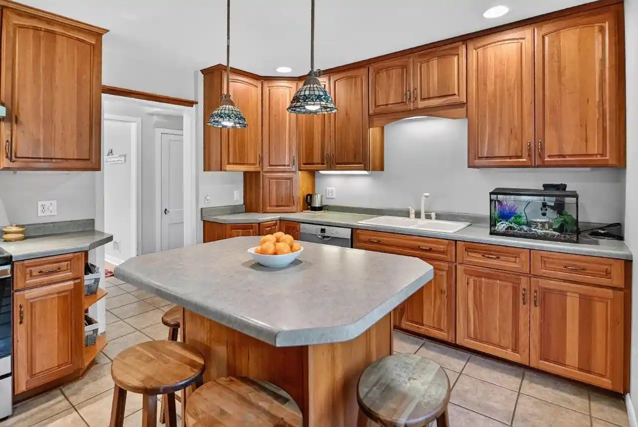 2nd image of 560 Toepfer Avenue Avenue, Madison, WI 53711 | MLS# 2029170