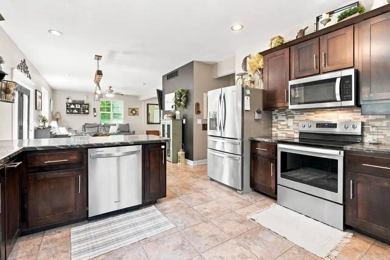 41st image of 1884 W Timber Dr Dr, Platteville, WI 53818 | MLS# 2029173