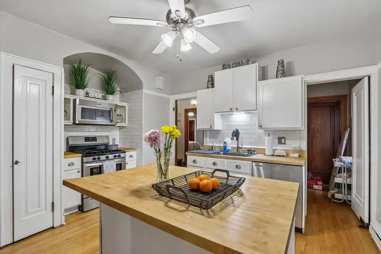 3rd image of 2803 N 51St Street Street #2805, Milwaukee, WI 53210 | MLS# 1973801