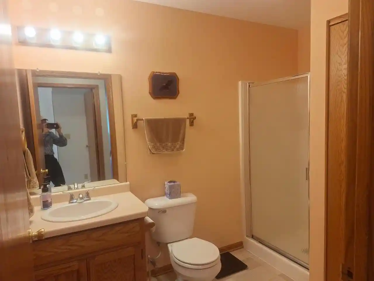 2nd image of 817 Quinlan Dr Dr #E, Pewaukee, WI 53072 | MLS# 1973804