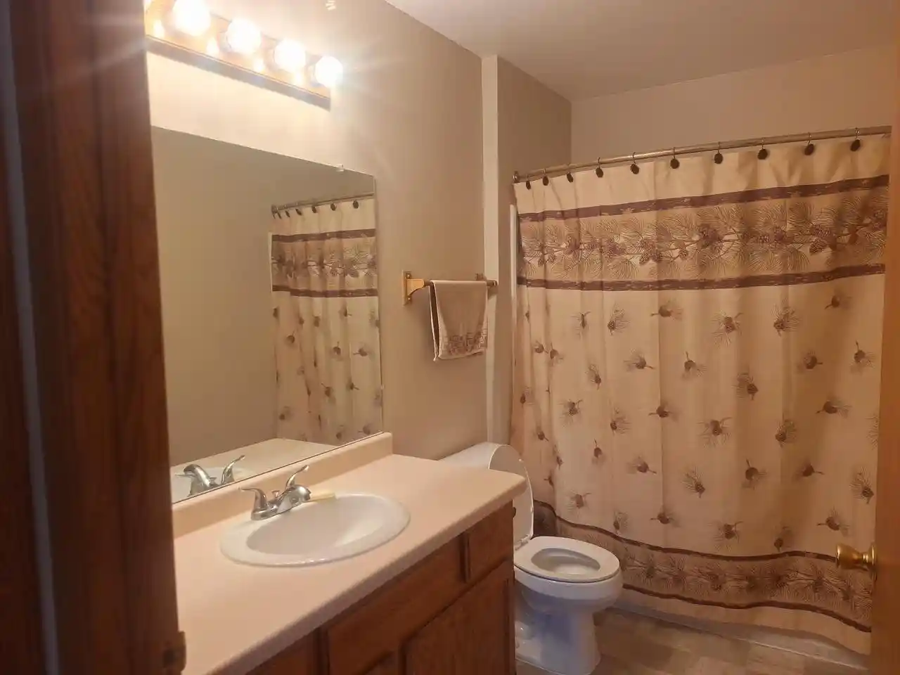 12th image of 817 Quinlan Dr Dr #E, Pewaukee, WI 53072 | MLS# 1973804