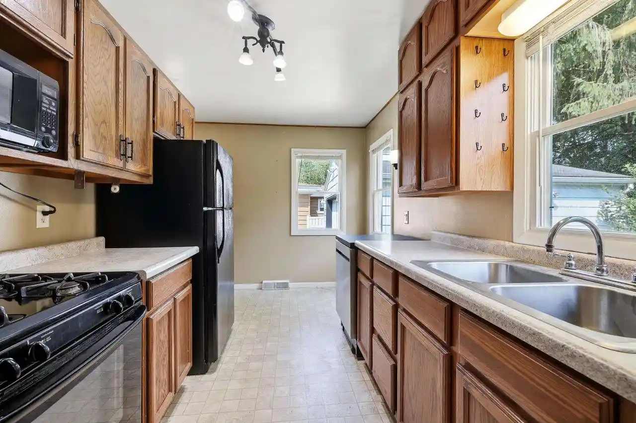 3rd image of 1108 Brown Street Street, Wausau, WI 54403 | MLS# 22603618