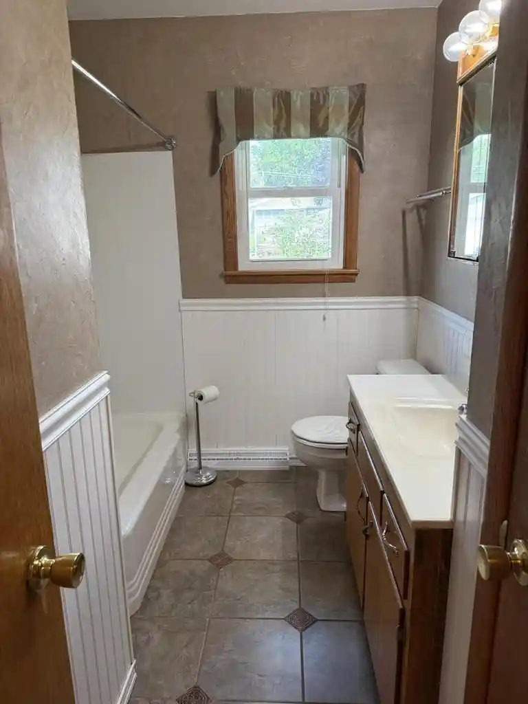 2nd image of 546 3rd Avenue N Avenue N, Onalaska, WI 54650 | MLS# 1973808