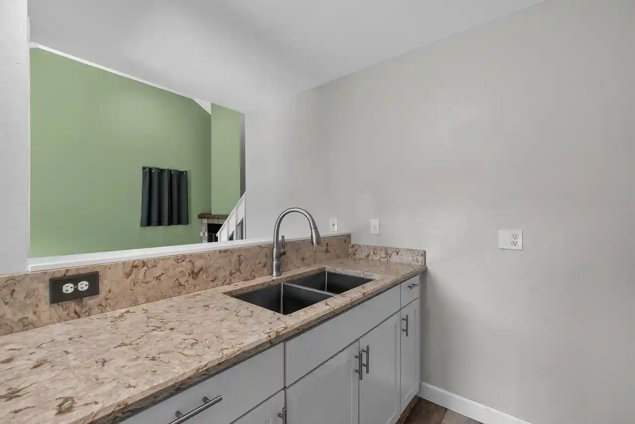 4th image of 625 Tamarack Dr W Dr W, West Bend, WI 53095 | MLS# 1973820