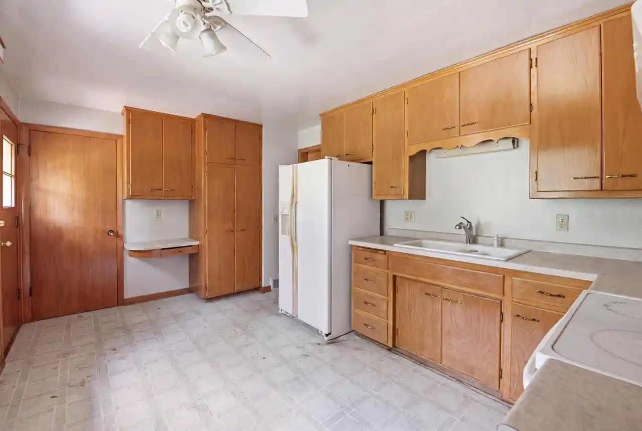 2nd image of 6 Barron Court Court, Madison, WI 53705 | MLS# 1973823