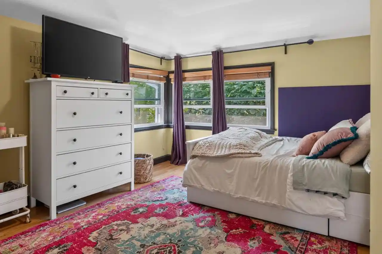 5th image of 1826 E Fernwood Avenue Avenue, Milwaukee, WI 53207 | MLS# 1973829