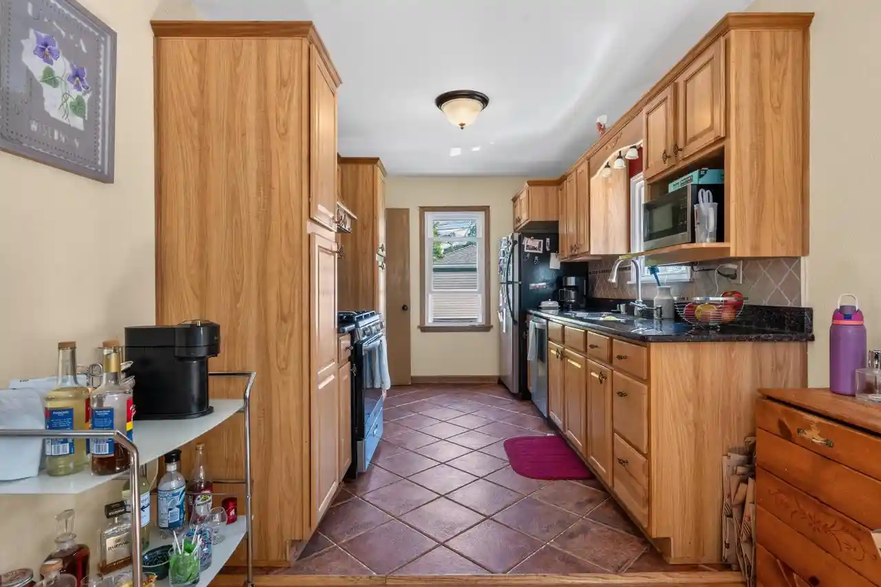 21st image of 1826 E Fernwood Avenue Avenue, Milwaukee, WI 53207 | MLS# 1973829