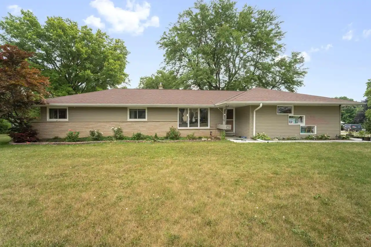 image of 4380 N 143 Street Street, Brookfield, WI 53005 | MLS# 1973831