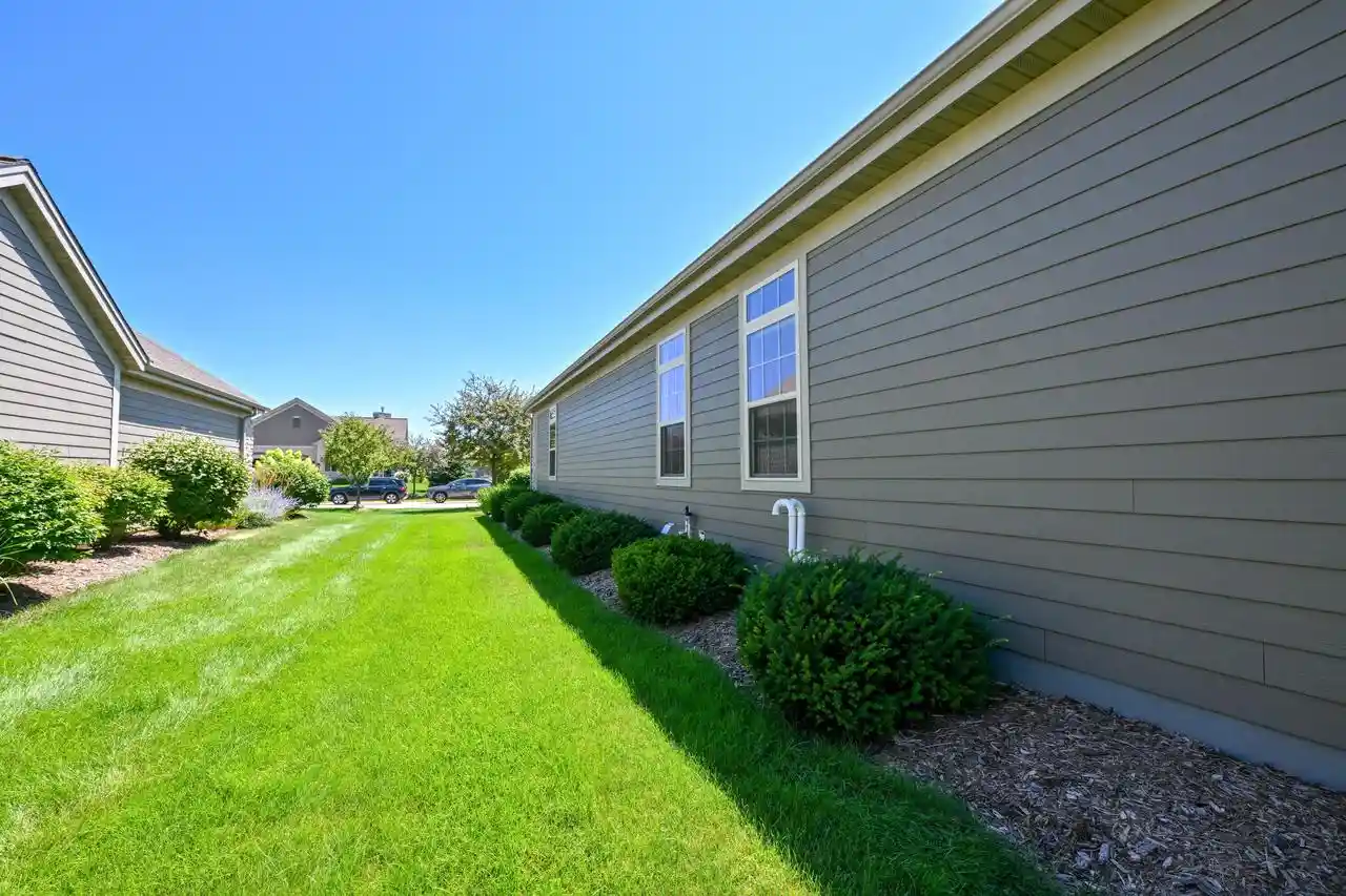 3rd image of W179n11493 Blackstone Cir Cir, Germantown, WI 53022