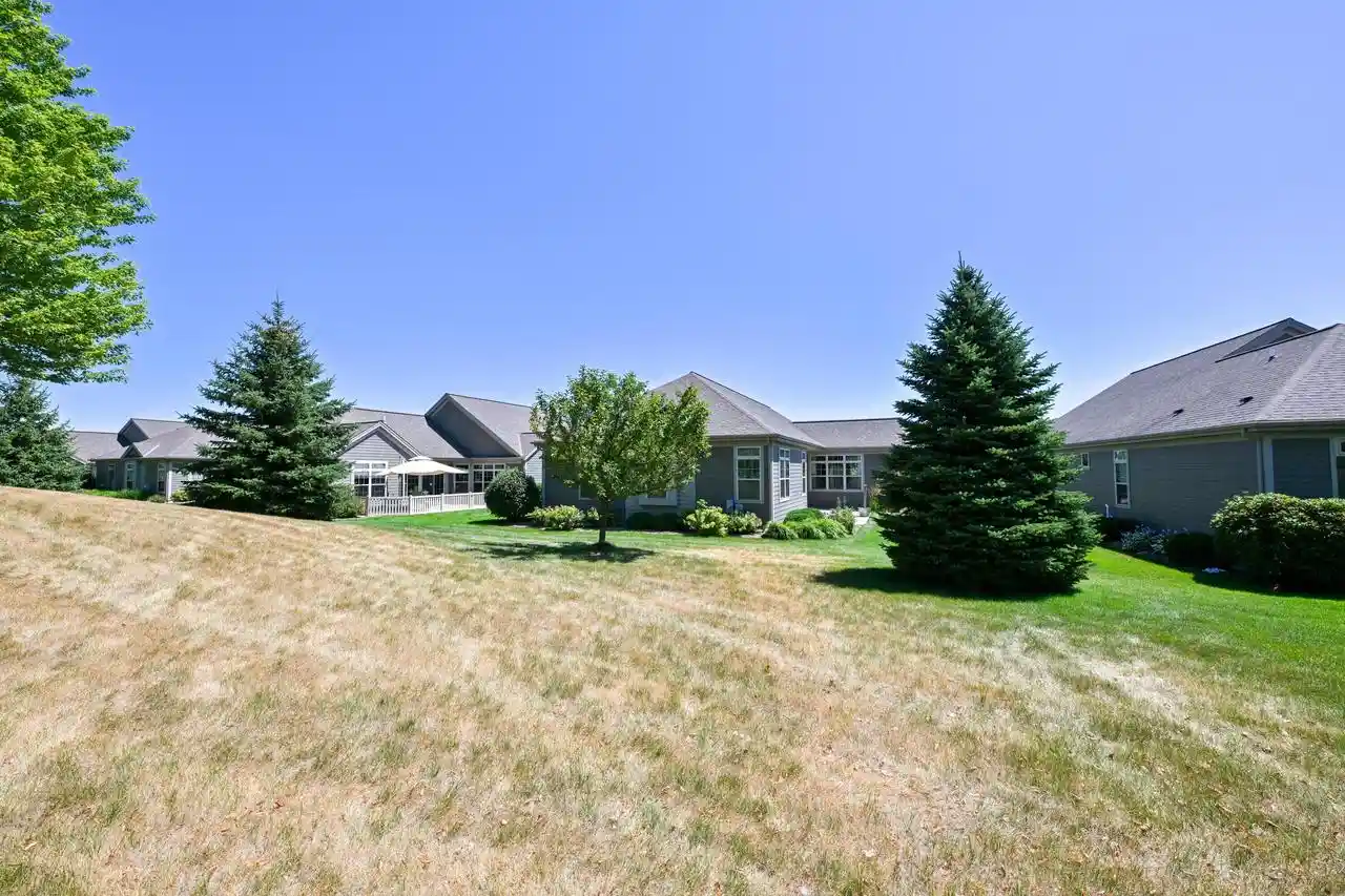 2nd image of W179n11493 Blackstone Cir Cir, Germantown, WI 53022