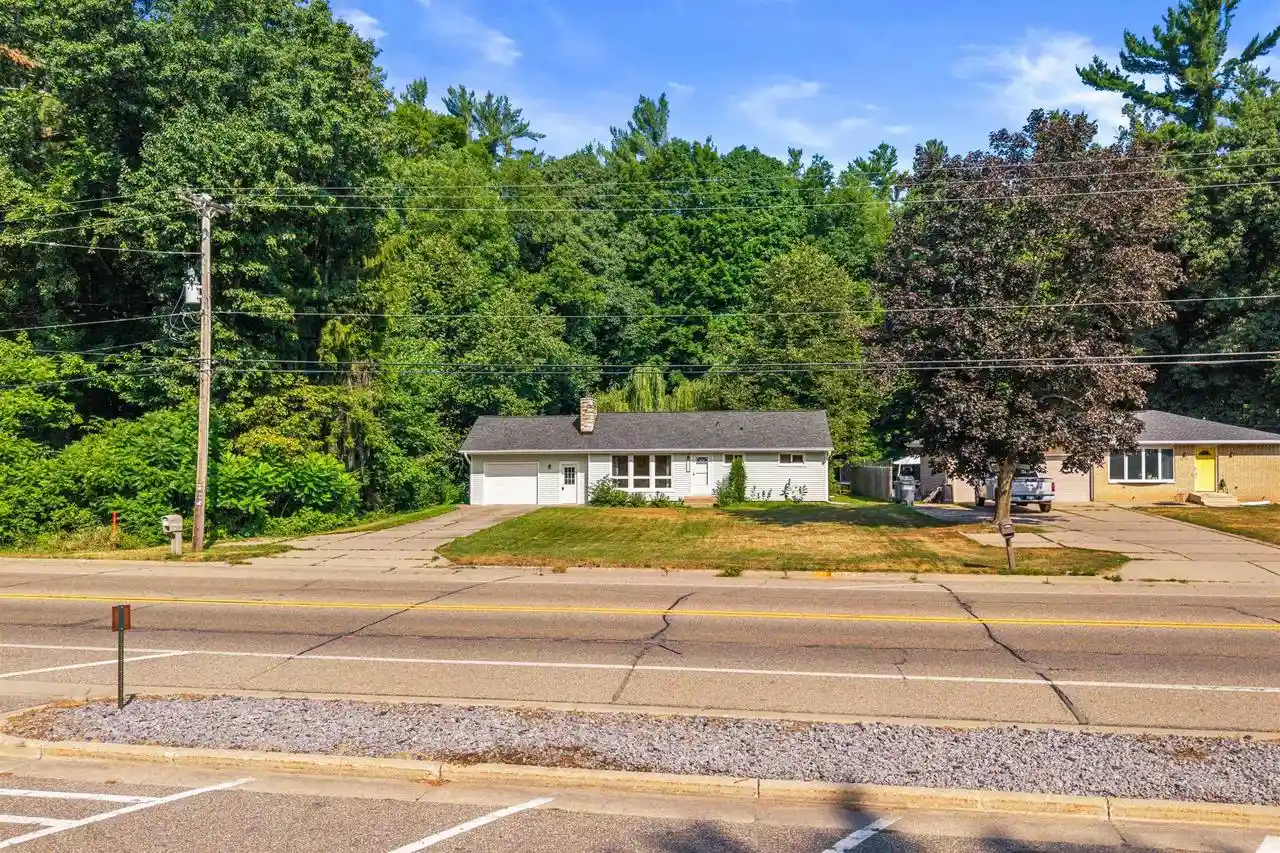 2nd image of 2040 S 2nd Avenue Avenue, Wisconsin Rapids, WI 54495 | MLS# 2029187