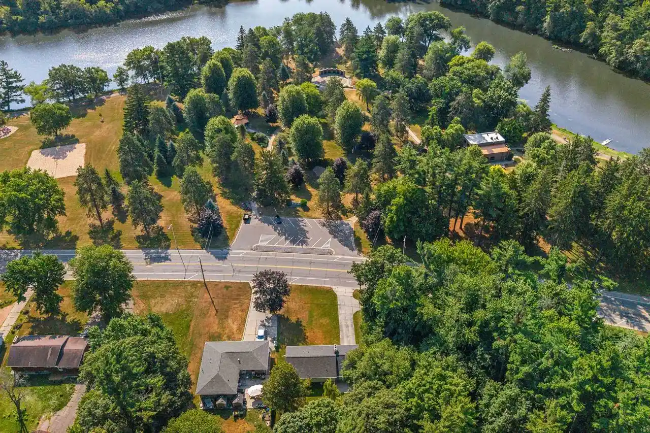 3rd image of 2040 S 2Nd Avenue Avenue, Wisconsin Rapids, WI 54495 | MLS# 2029187