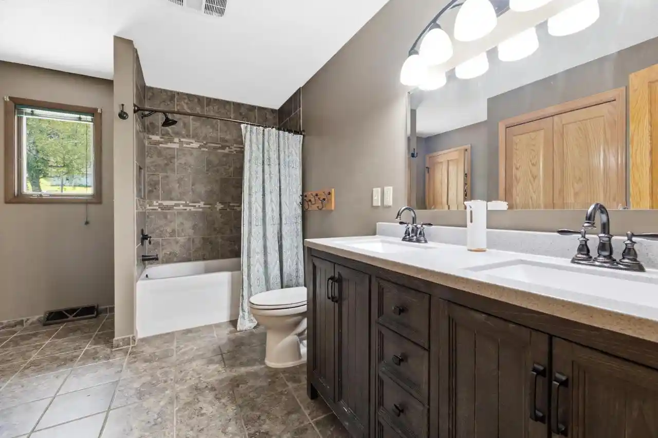 5th image of 675 Oak Lane Dr Dr, Arcadia, WI 54612 | MLS# 1973860