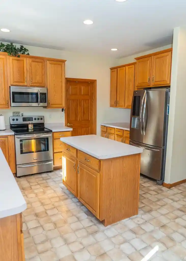 Photo 3 of Single family home for sale at 1931 Ashford Dr Dr, Plover, WI 54467 | MLS# 1973863 | Listing updated on 2026-08-20